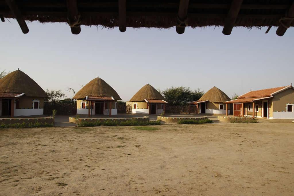 Rann Visamo Resort Bherandiala Bagian luar foto